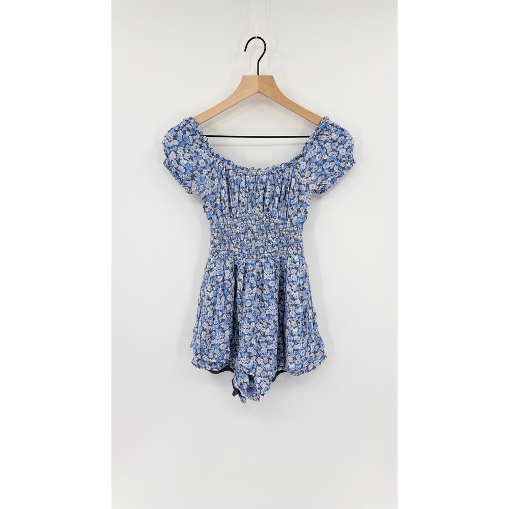 Hollister Floral Smocked Blue Romper XS Cottagecore Boho Fairycore Coquette